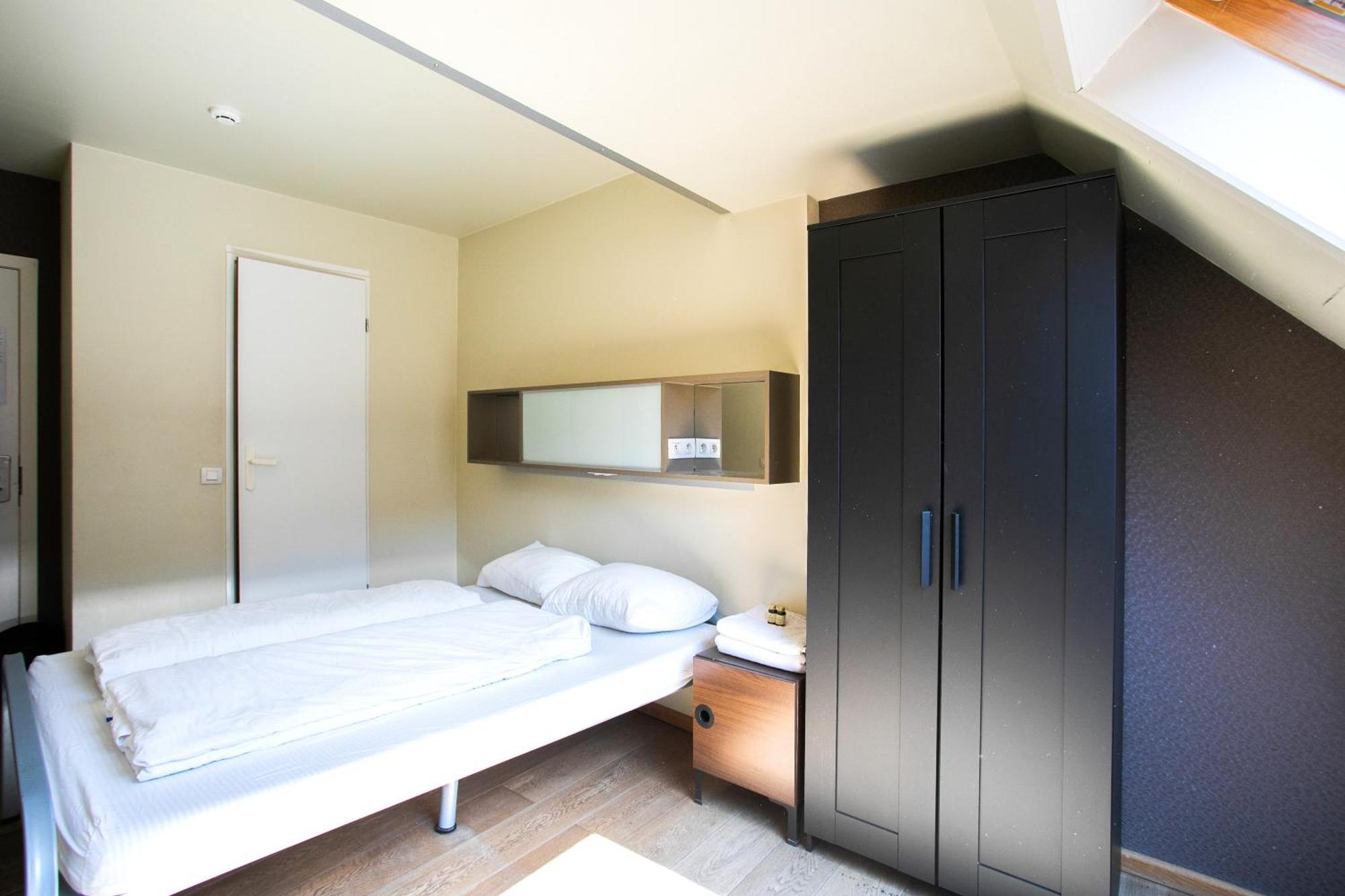 St Christopher'S Inn Hostel At The Bauhaus Brugge Rom bilde