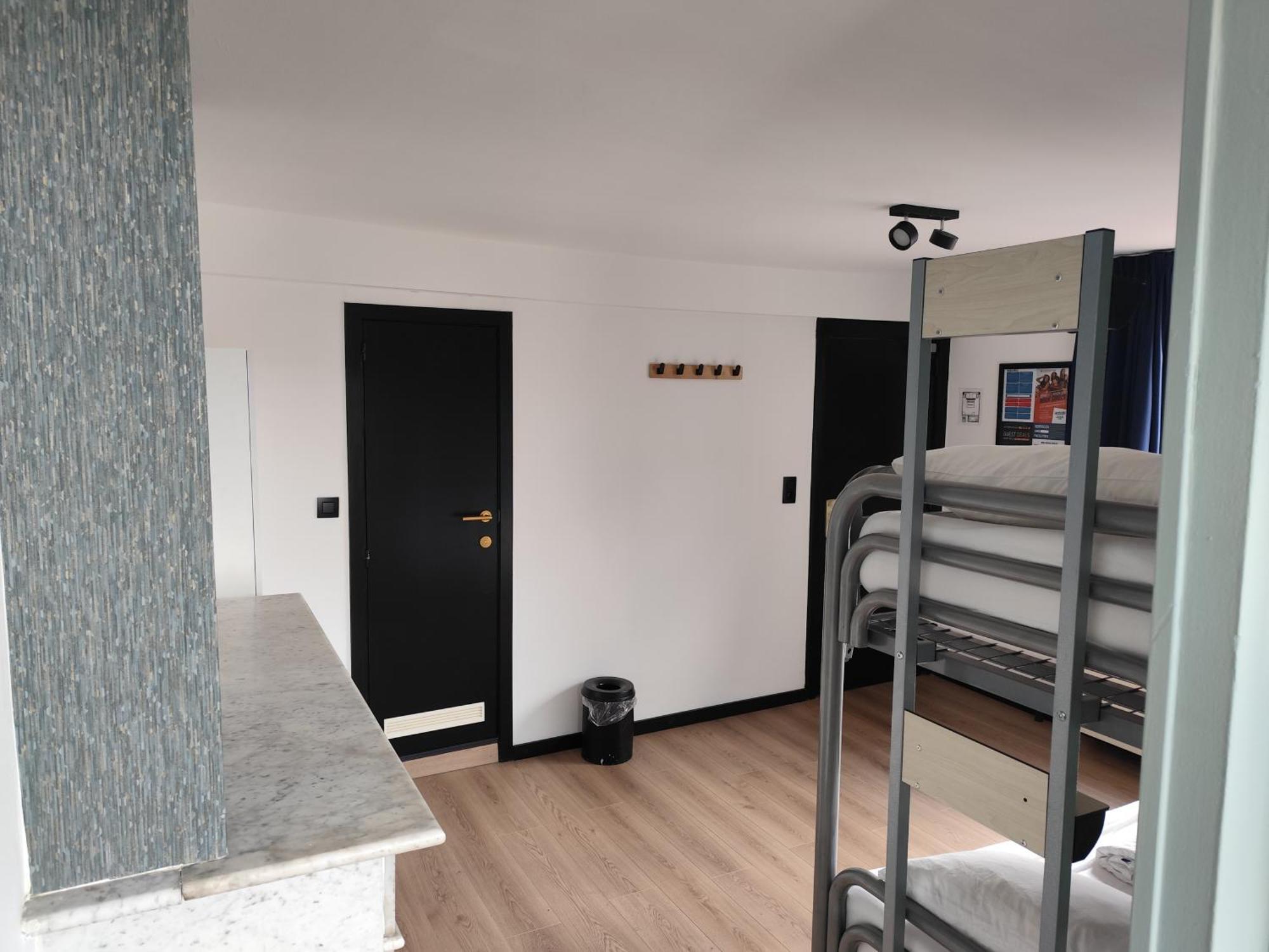 St Christopher'S Inn Hostel At The Bauhaus Brugge Rom bilde