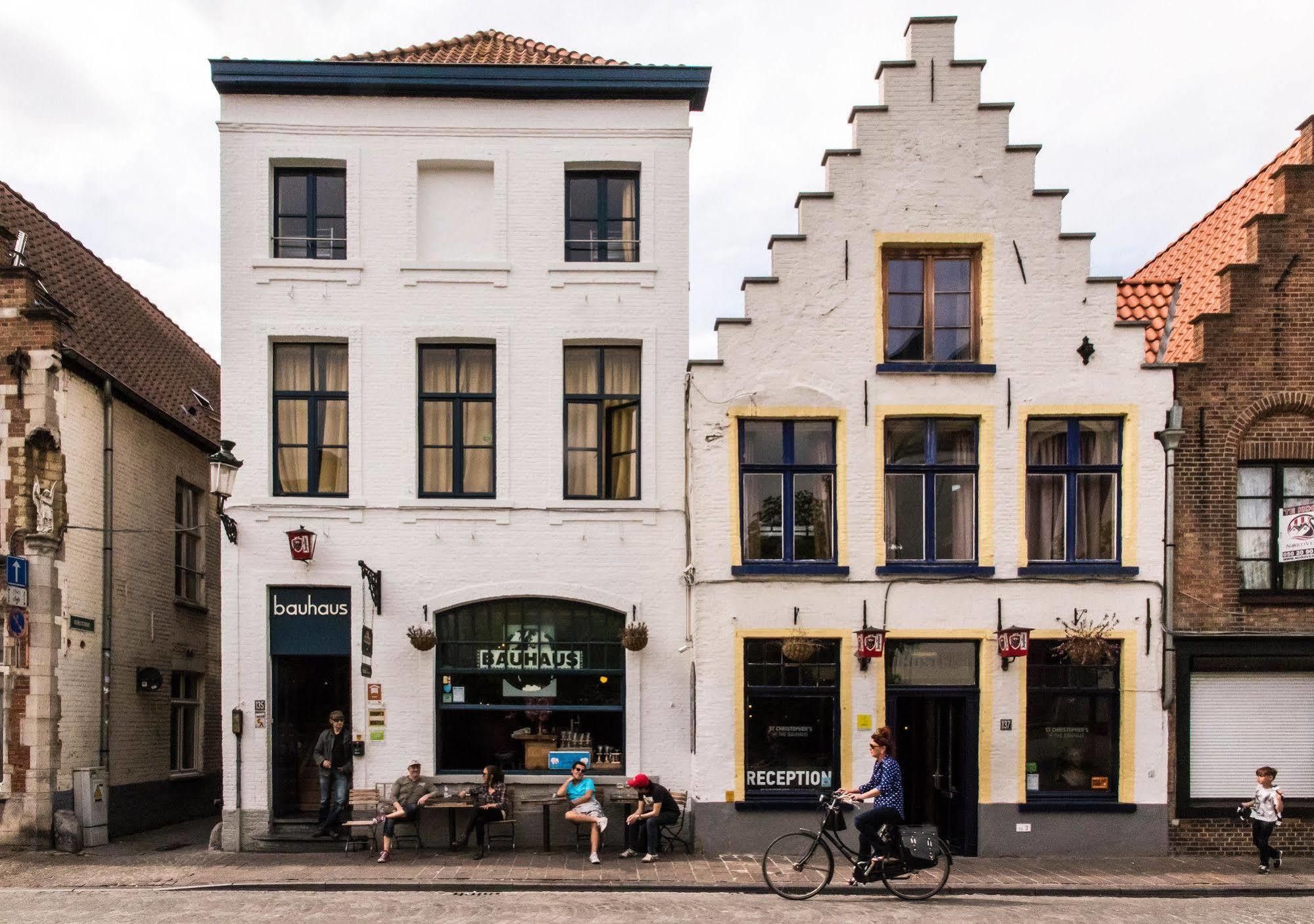 St Christopher'S Inn Hostel At The Bauhaus Brugge Eksteriør bilde